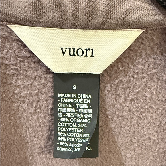 Vuori Women's Lightweight Shirt Jacket in Taupe - Picture 2 of 7